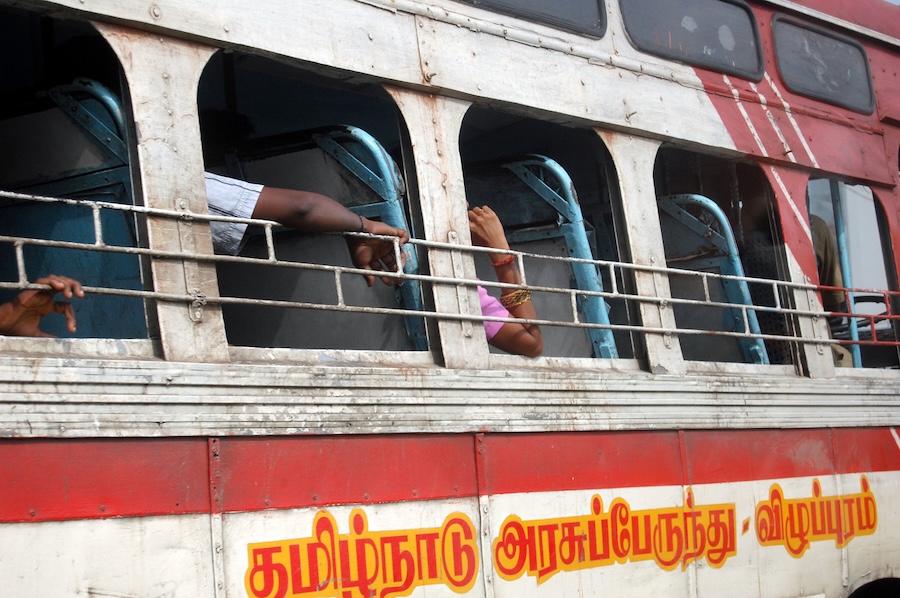 Un dettaglio di un autobus di Chennai, città indiana del Tamil Nadu